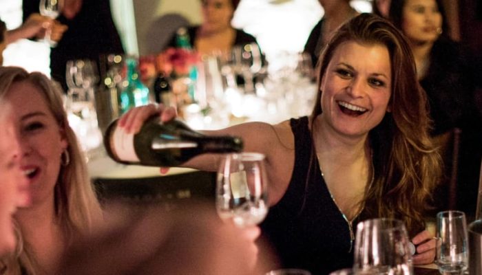 Pubquiz dinerspel Bedrijfsuitje Pubquiz dinerspel Bedrijfsuitje